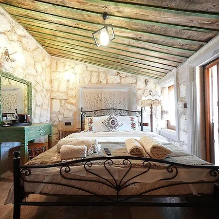 Aysel House Готель Гьореме