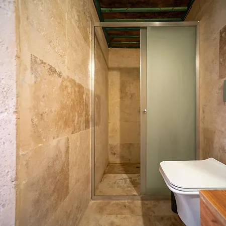 Aysel House Hotel