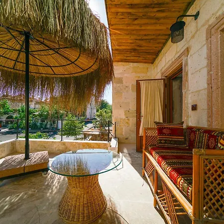Aysel House Hotel *