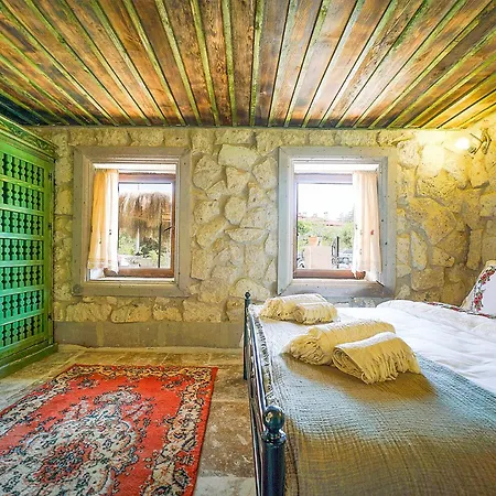 Aysel House Готель Гьореме