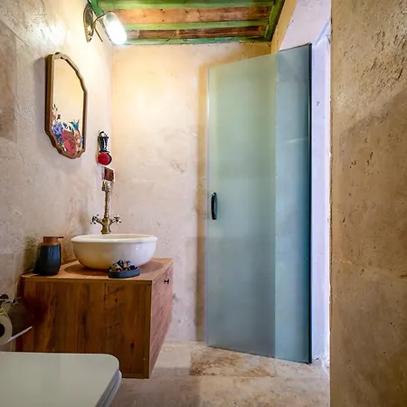 Готель Aysel House