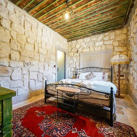 Aysel House Готель Гьореме